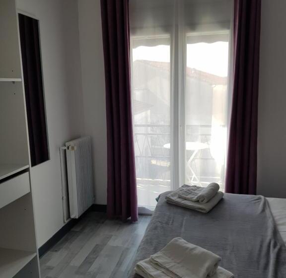 Номер Стандарт с Балконом, Hôtel L'etoile
