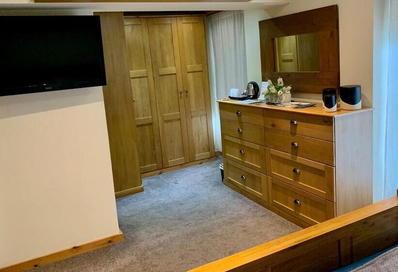 Номер Deluxe Кровать Кинг, Deridown Guest House