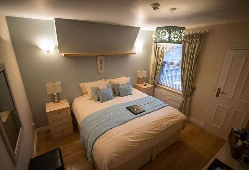 חדר משפחתי, Atlantic Heights Guest House