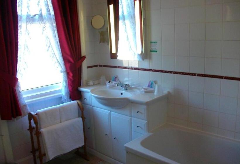 اتاق لوکس با چشم‌انداز دریا, Gate Lodge Guest House