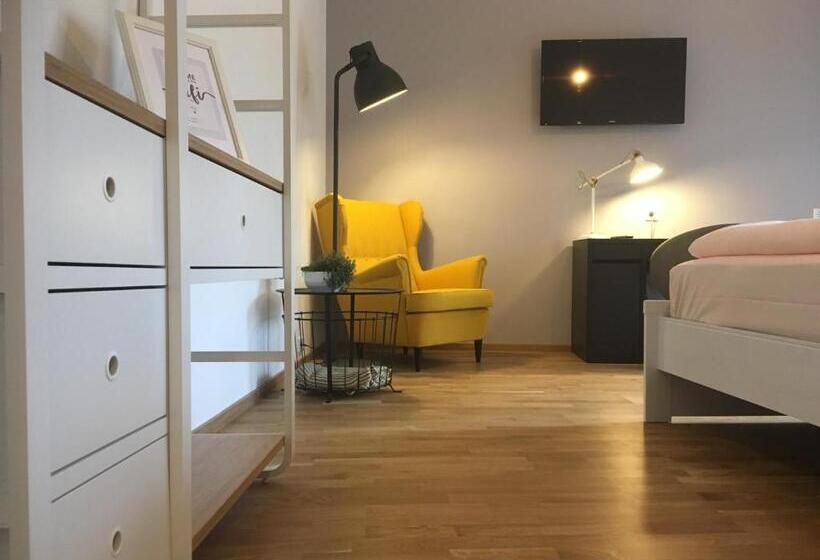 Студио Стандарт с Балконом, Wein Erlebnis Hotel Maimühle