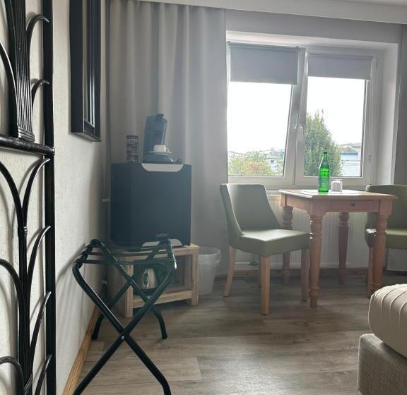 标准间, Birnbom Warnemünde