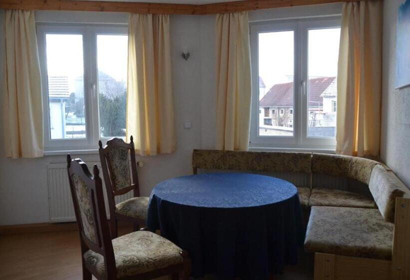 Номер Стандарт, Pension Altwahnsdorf