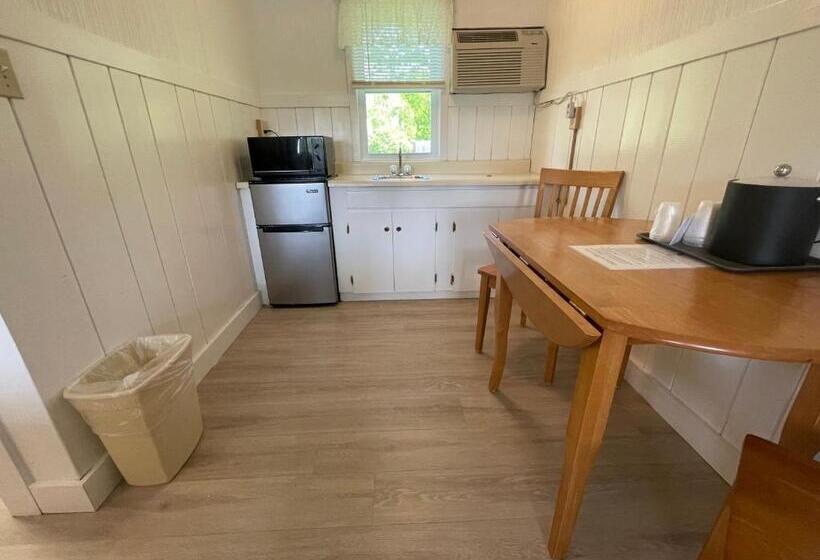Номер Superior Кровать Кинг, Kennebunkport Motor Lodge