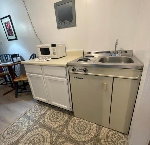 1 Bedroom Apartment, Kennebunkport Motor Lodge