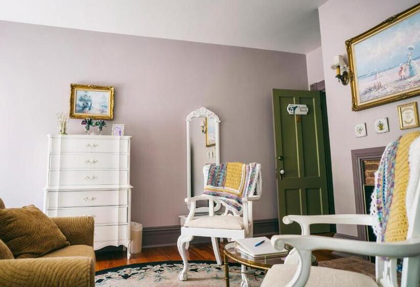 Трехместный Номер Superior, Hummingbird Inn