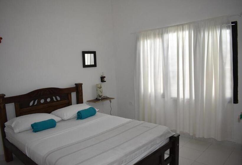 디럭스 룸, Hostal Palohe Taganga