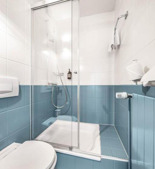 اتاق استاندارد سه نفره, Wanderlust Guesthouse