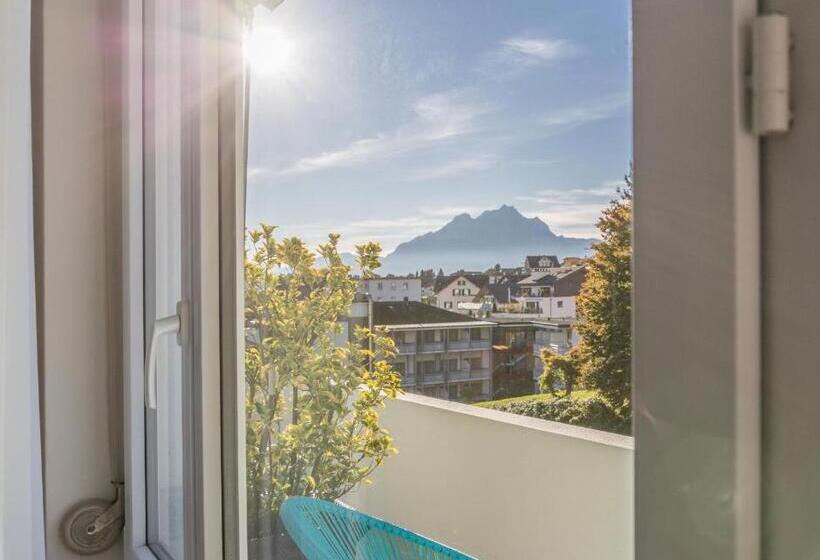 اتاق استاندارد سه تخته با سرویس بهداشتی مشترک, Wanderlust Guesthouse