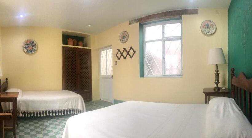اتاق استاندارد سه نفره, Casa Tecolote