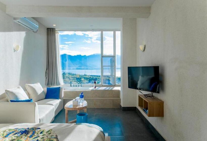 Номер Deluxe Вид на Море, Butterfy Seaview Resort Villa