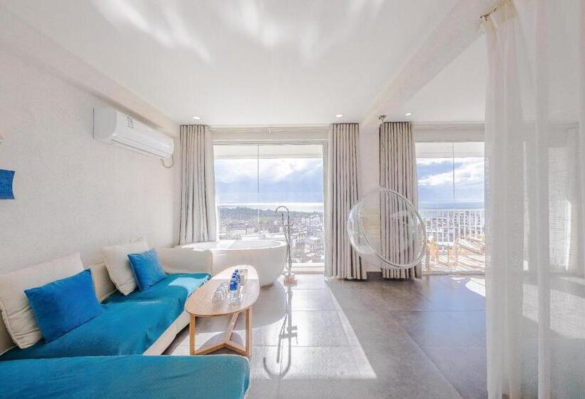 Семейный Номер, Butterfy Seaview Resort Villa