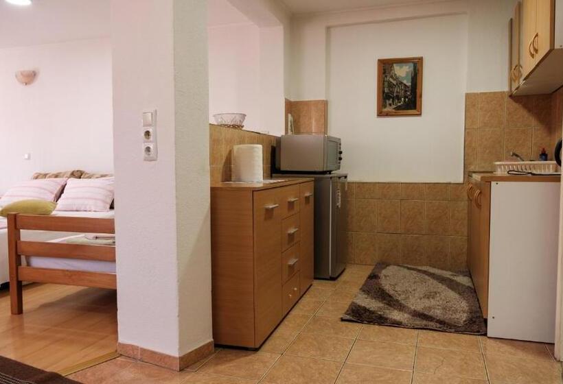 شقة غرفة واحدة, Guesthouse Ines