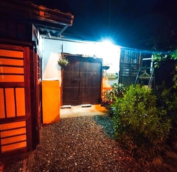 Номер Стандарт, Hostal Casa Artvelez