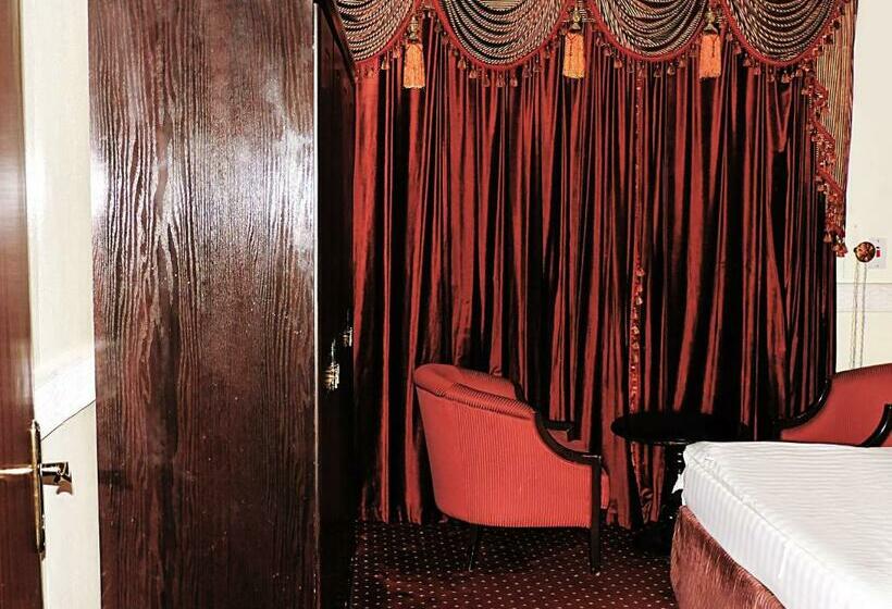 Люкс, Latheqiya Palace Hotel Suites