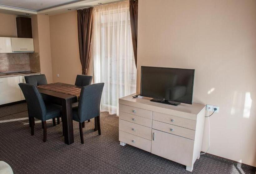 Апартаменты 1 Спальня Вид на Сад, Guest House Sg Brothers