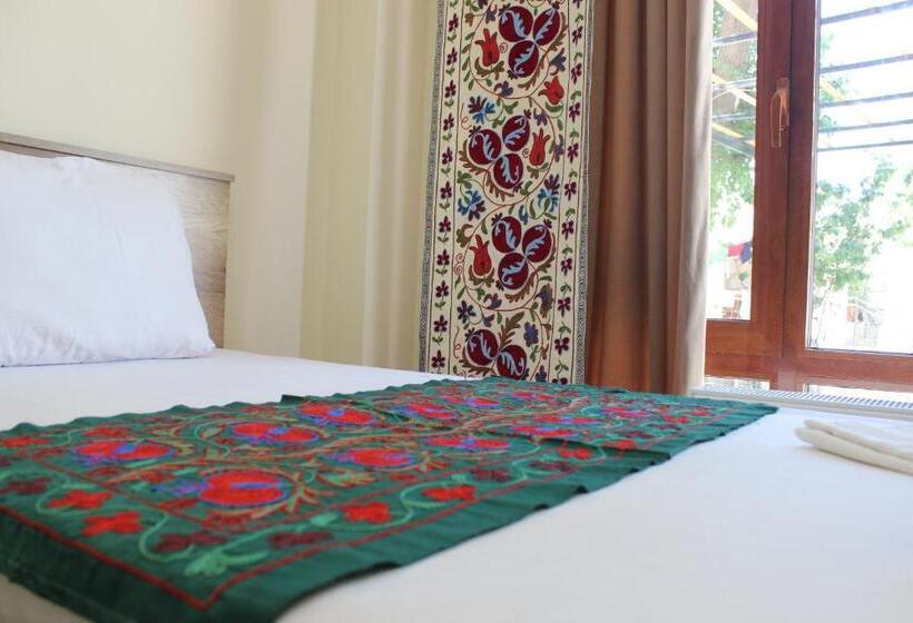 이코노미 룸, Guest House Ruslan Nurata & Tours