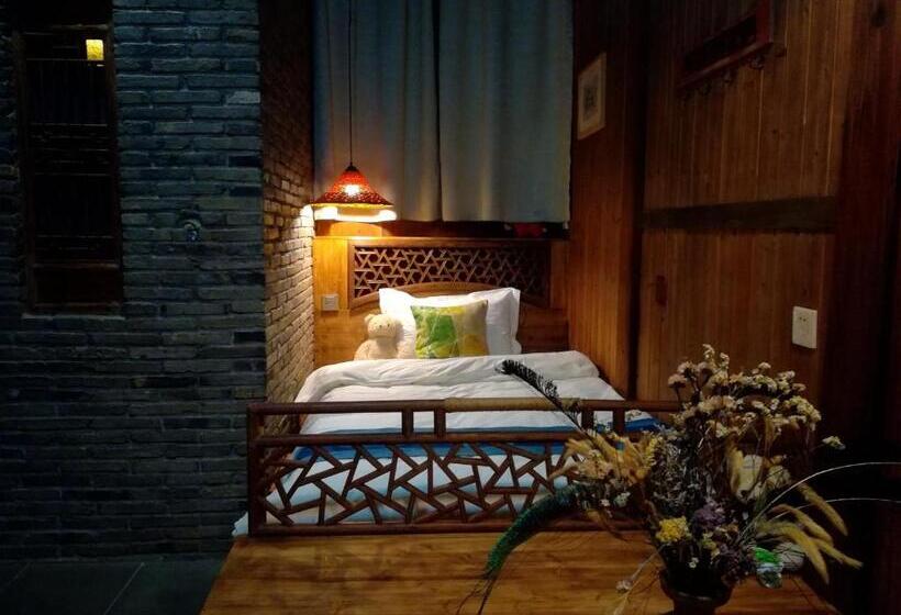 디럭스 트리플 룸, Wuyuan Qiye Yanxiang Guesthouse