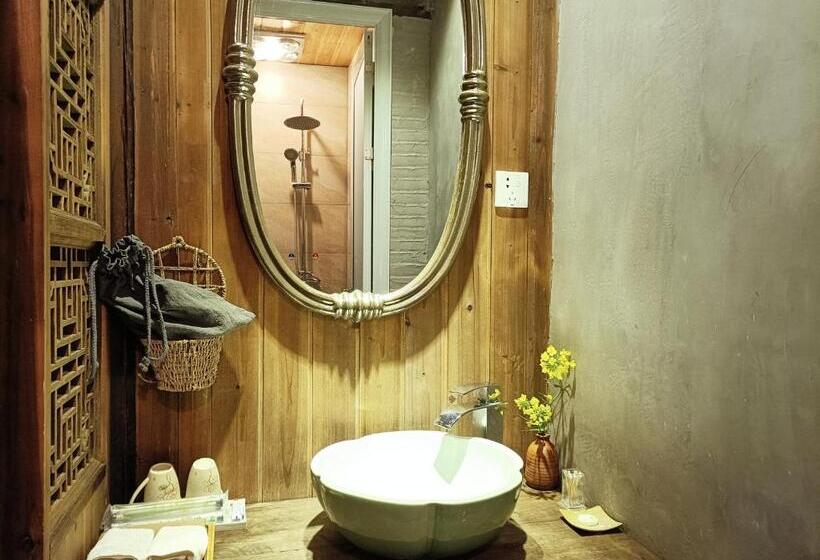 디럭스 트리플 룸, Wuyuan Qiye Yanxiang Guesthouse