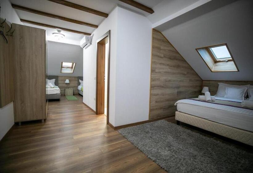 펜트하우스 룸, Crema Residence