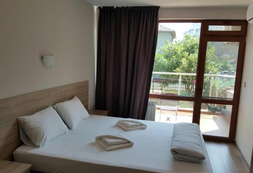 اتاق استاندارد با بالکن, Guest House Beglik Tash