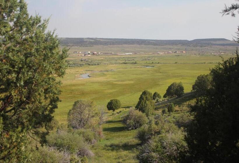 Standard studio with river view, Sevier River Ranch & Cattle Company