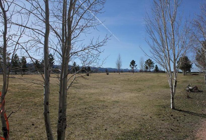 패밀리 스튜디오, Sevier River Ranch & Cattle Company