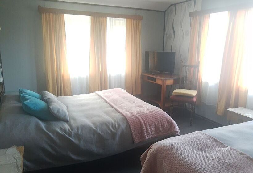 غرفة قياسية ثلاثية, Hostal Klein