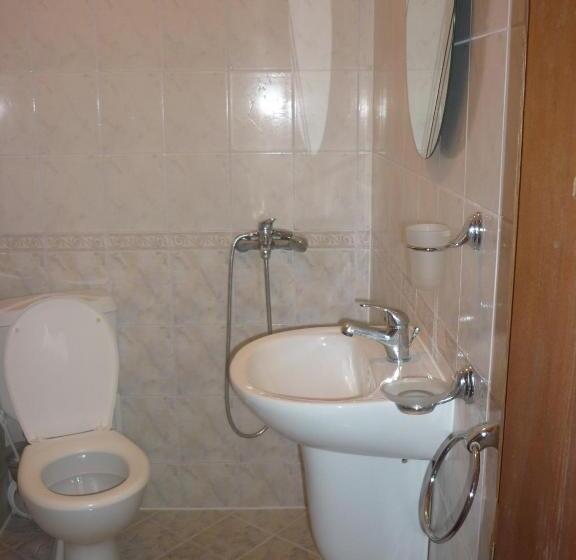 Трехместный Номер Стандарт с Балконом, Guest House Pri Valyo