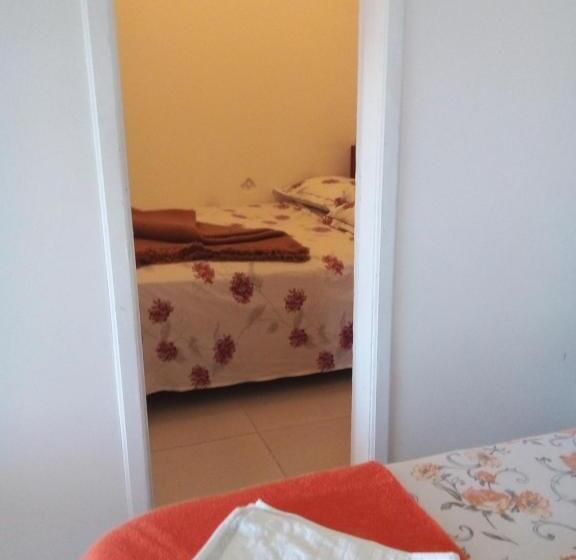 Medencére Néző Junior Suite, Vila Lia