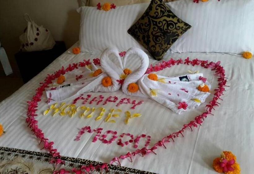 Номер Deluxe с Балконом, Whiterose Guesthouse