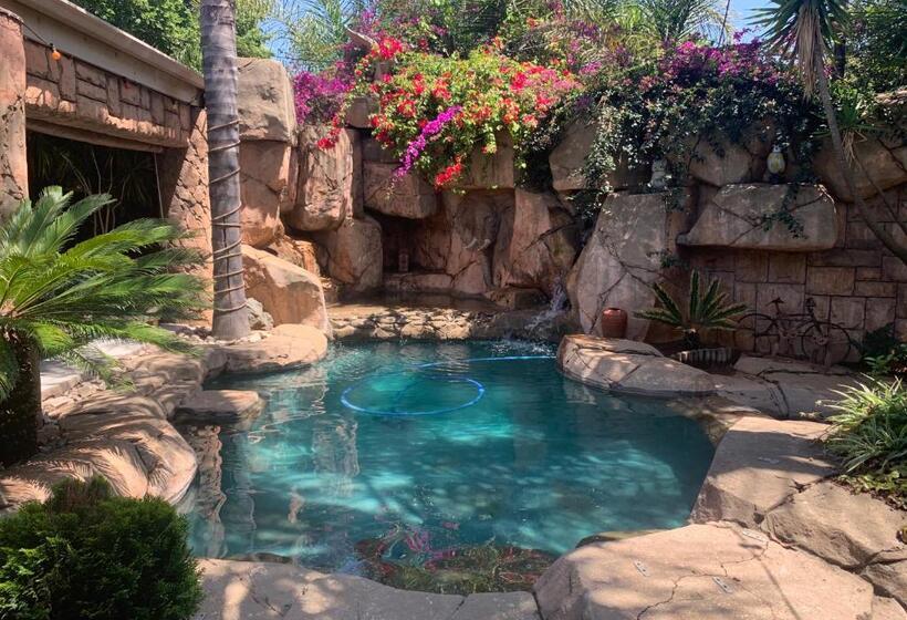 Номер Стандарт, Eagle Rock Executive Guest House