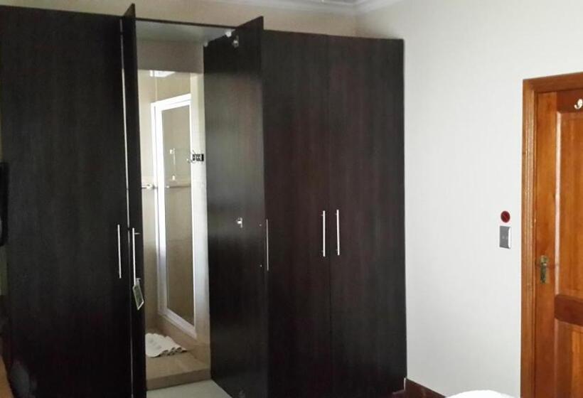 Номер Стандарт, Eagle Rock Executive Guest House