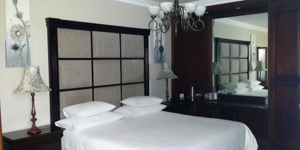 Люкс, Eagle Rock Executive Guest House