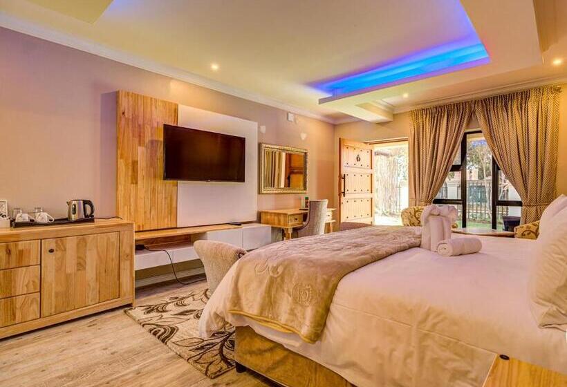 Люкс, Eagle Rock Executive Guest House