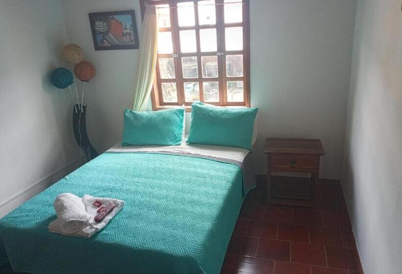 带共用浴室的标准房间, Hostal El Pino