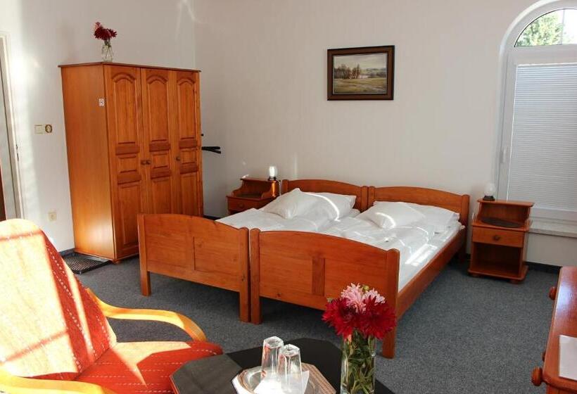Номер Basic, Pension Najdek