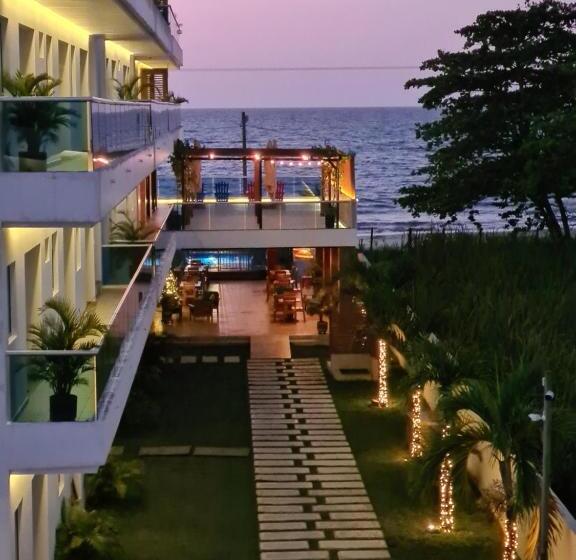 سوییت خانوادگی, Camino Palmero Coveñas