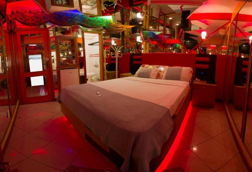 חדר סטנדרט, Status Motel   Check In Livre