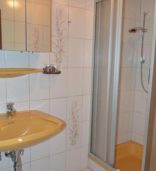 1 Bedroom Apartment Lake View, Bauernhof Unterhöfner