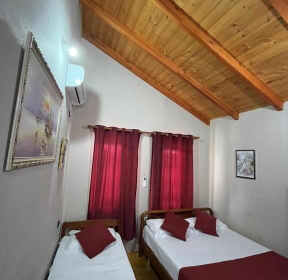 ベーシックトリプルルーム, Rooms Emiliano Castle Of Kruja