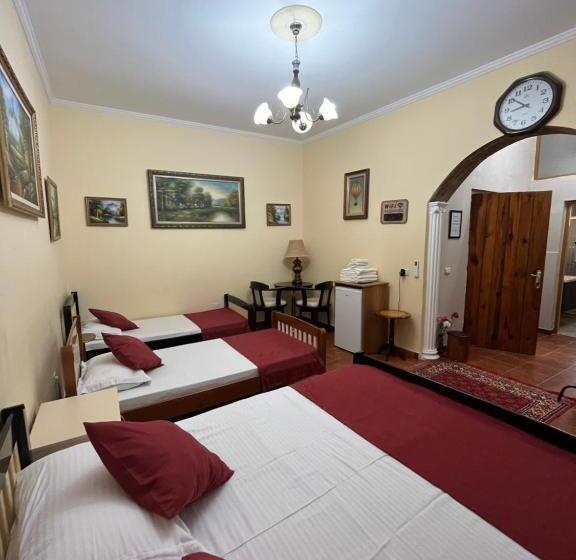 四人标准间, Rooms Emiliano Castle Of Kruja