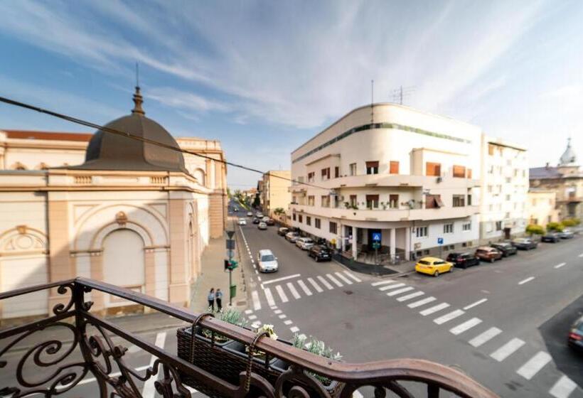 اتاق استاندارد با بالکن, Picasso Boutique