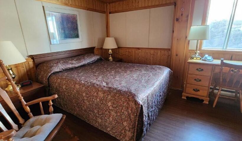 Standardrum, Auberge Motel 4 Saisons