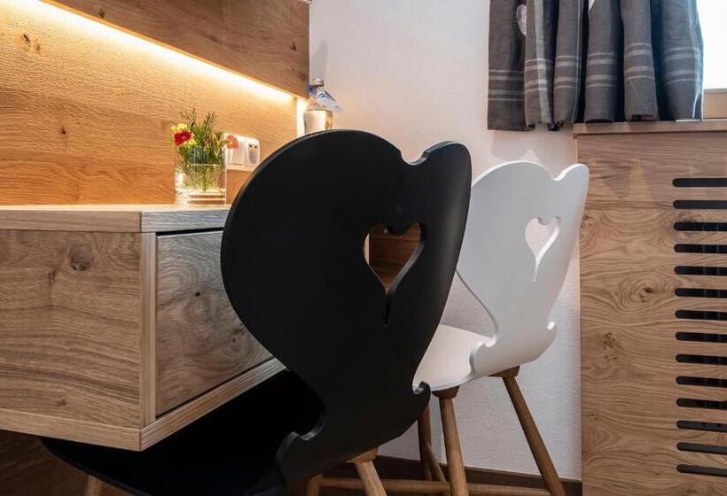 غرفة قياسية, Gasthof Pension Wulfenia