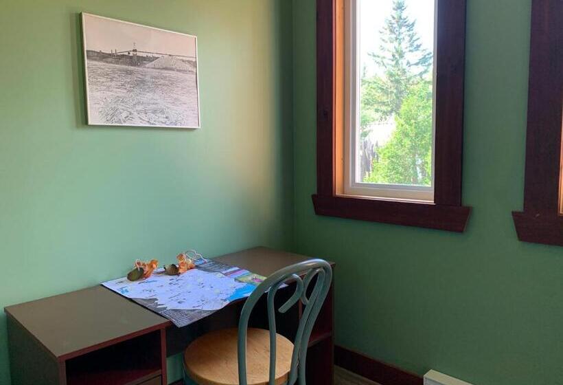 Люкс, L'auberge Refuge Du Trappeur