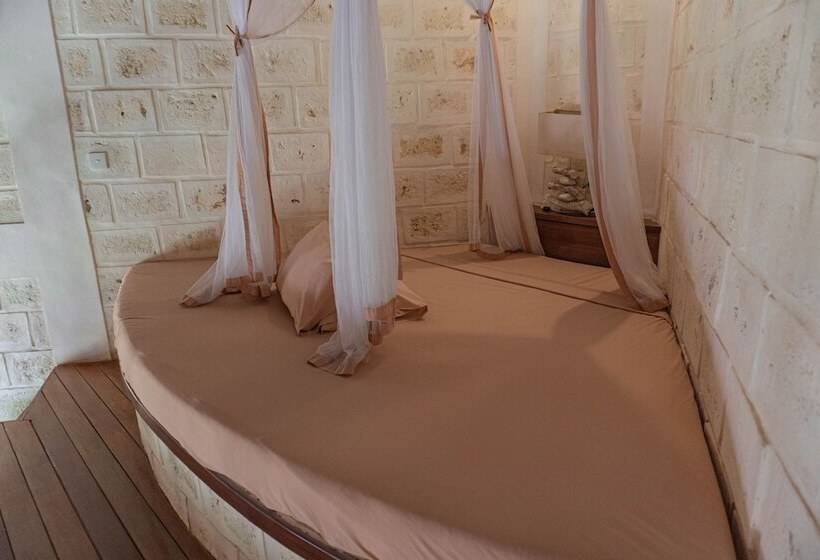 اتاق خانوادگی, La Joya Biu Biu Resort
