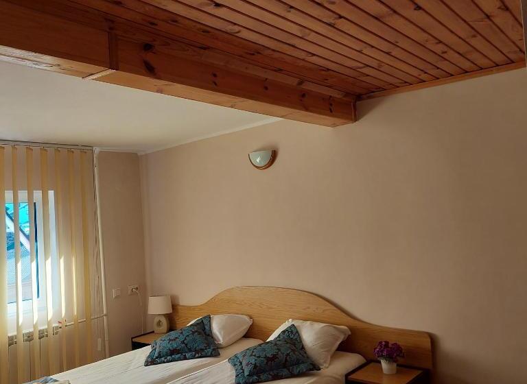 스탠다드 트리플 룸, Guest House Planinski Zdravets