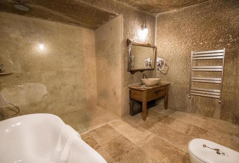 스위트, Hera Cave Suites