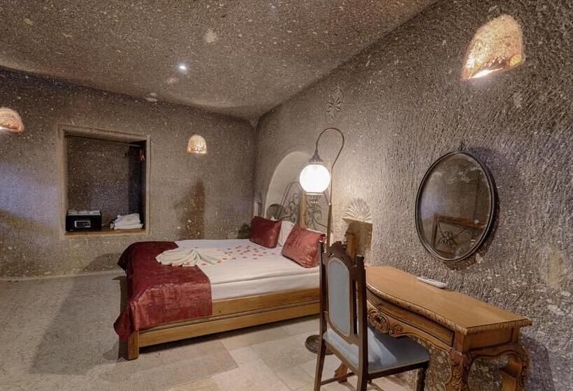 스위트 킹사이즈 침대, Hera Cave Suites